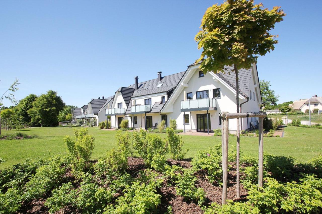 Strandnahe Fewo Rex Rugia: Terrasse und Erlebnisbad-Zugang Lobbe Exterior photo